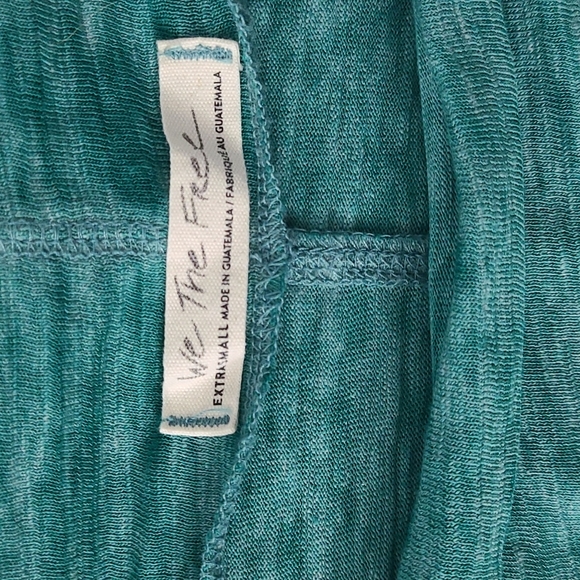 We The Free - Green top. XS - Picture 2 of 4